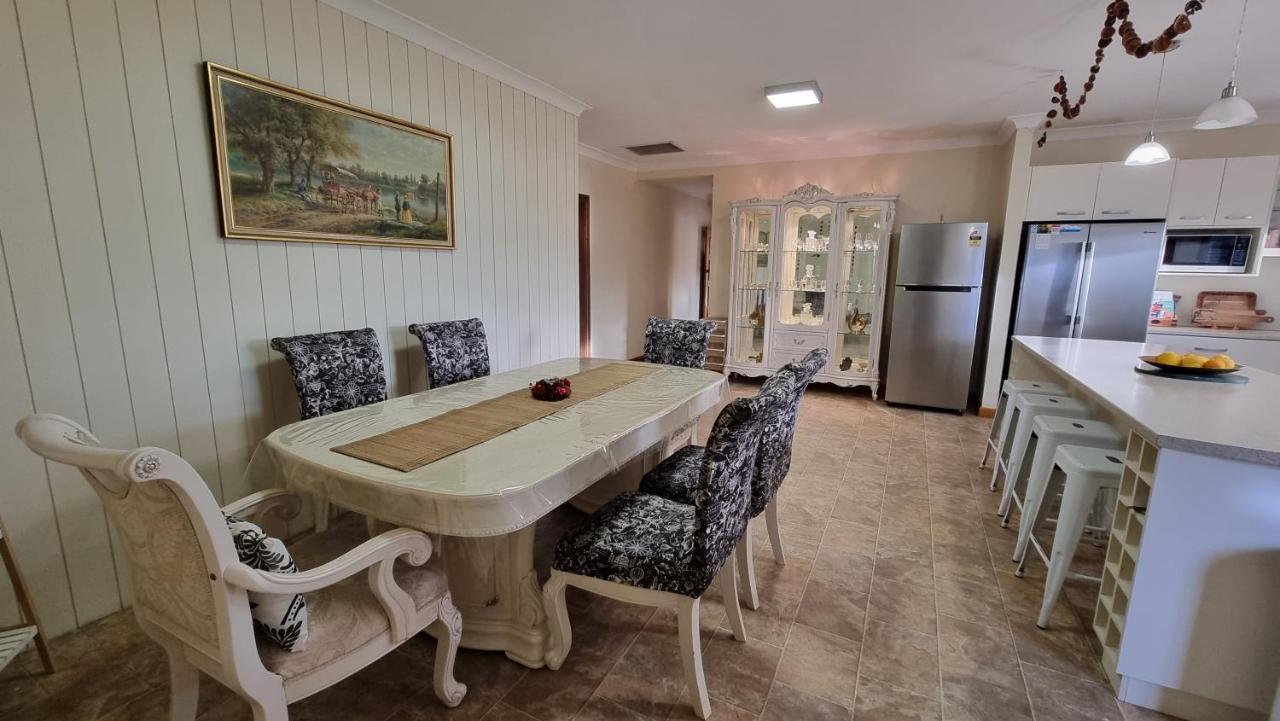 Spacious Holiday Home - Waikerie Εξωτερικό φωτογραφία